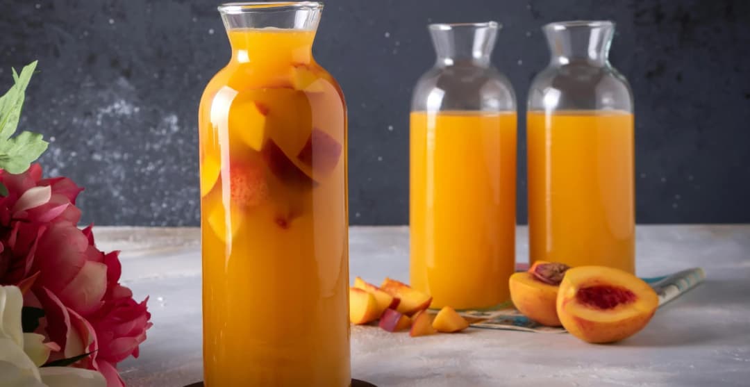 Jus de pêche : Guide complet, bienfaits et recettes maison