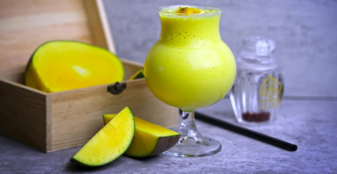 Jus de Mangue Maison : L'Explosion de Saveurs Tropicales dans Votre Verre